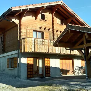  Appartement Gîte le Joli Mai France