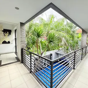https://villa-penelopy.hotelsseminyak.net